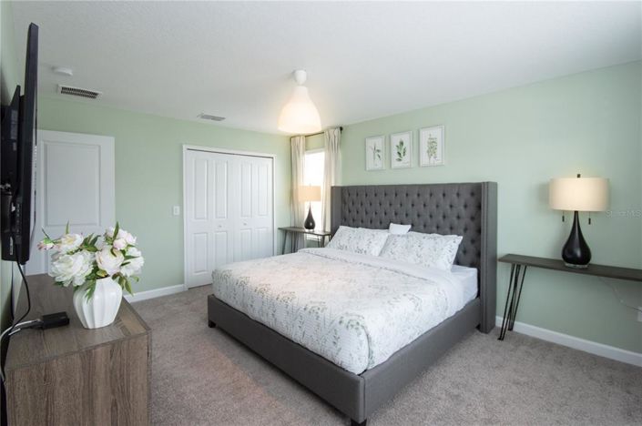 Image No.25-6 Bed Property for sale