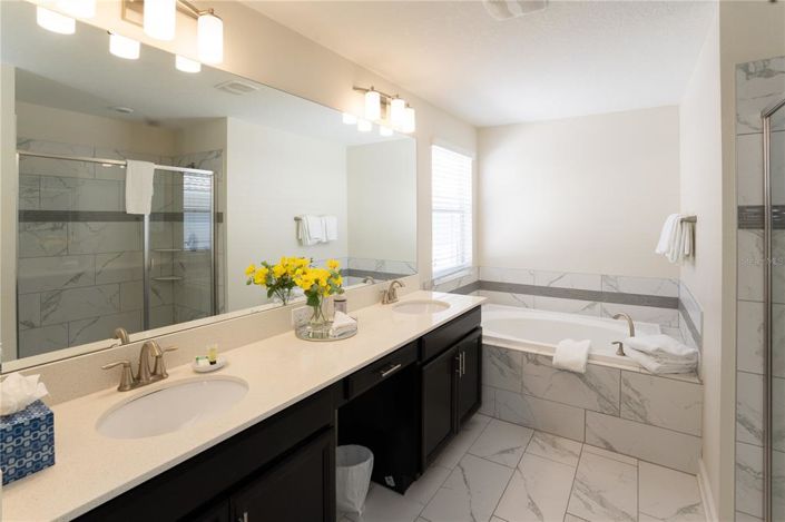 Image No.44-6 Bed Property for sale