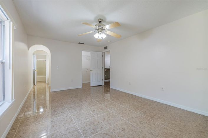 Image No.13-Propriété de 4 chambres à vendre à Davenport