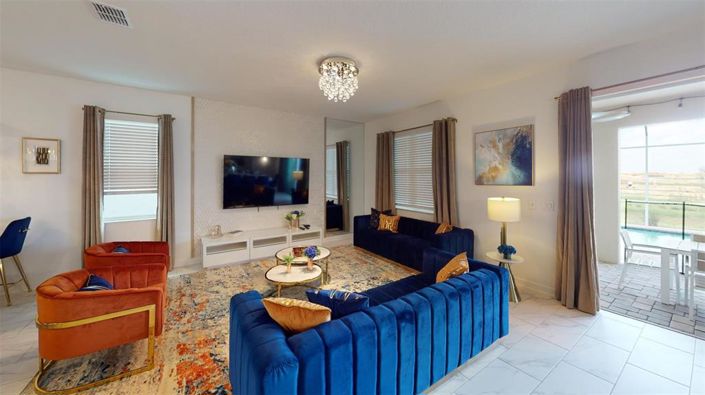 Image No.11-8 Bed Property for sale