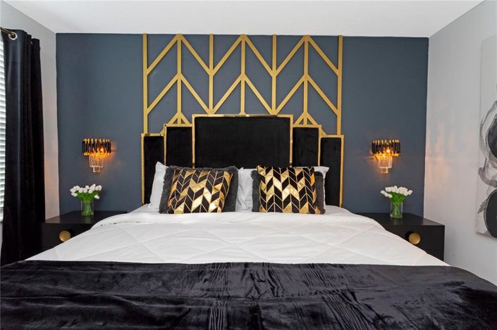 Image No.44-8 Bed Property for sale