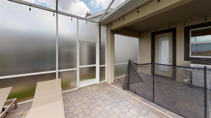 Image No.60-8 Bed Property for sale