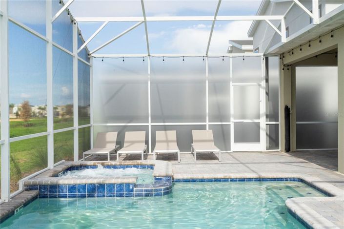 Image No.62-8 Bed Property for sale