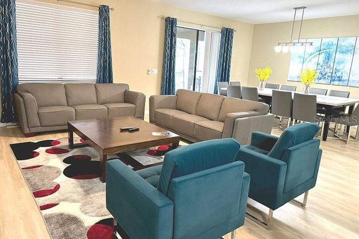 Image No.21-9 Bed Property for sale