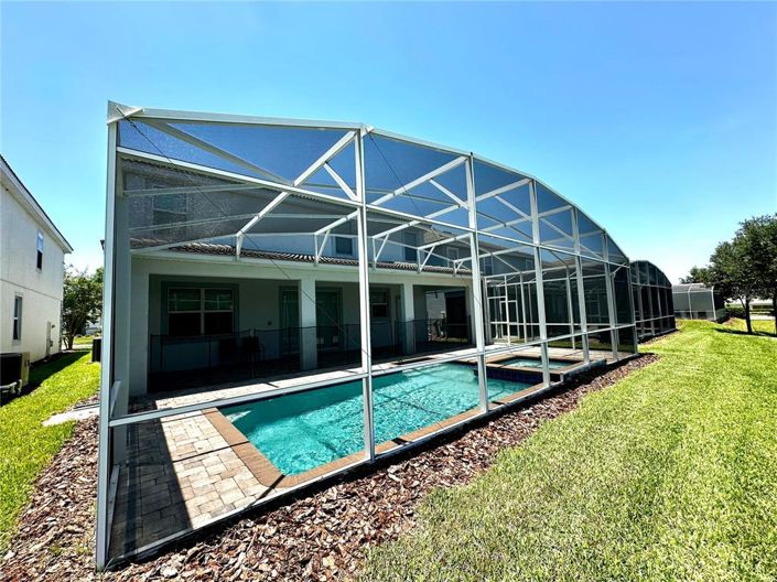 Image No.6-8 Bed Property for sale