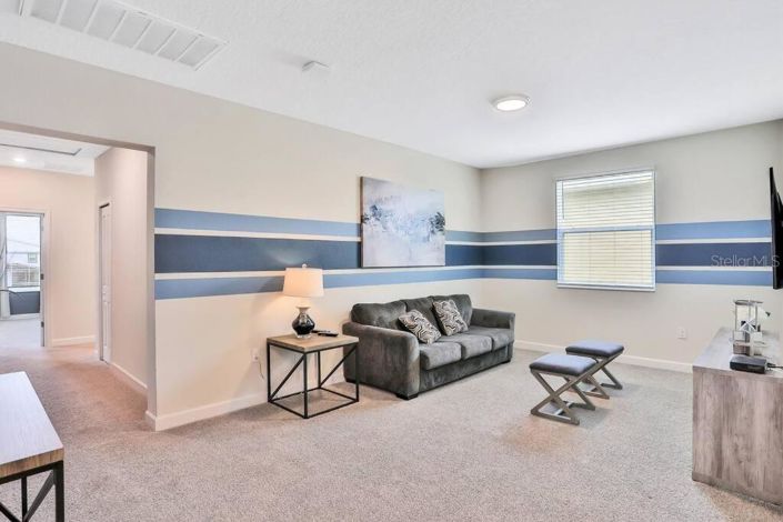 Image No.15-6 Bed Property for sale