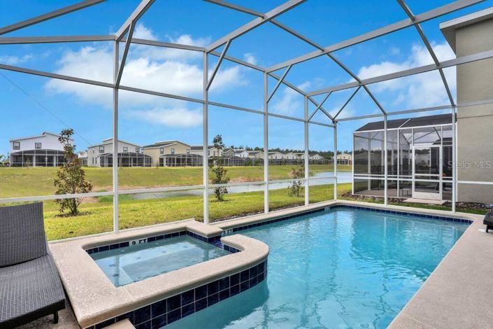 Image No.27-6 Bed Property for sale