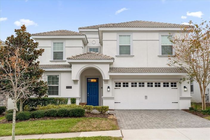 Image No.1-8 Bed Property for sale