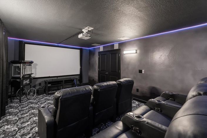 Image No.39-8 Bed Property for sale