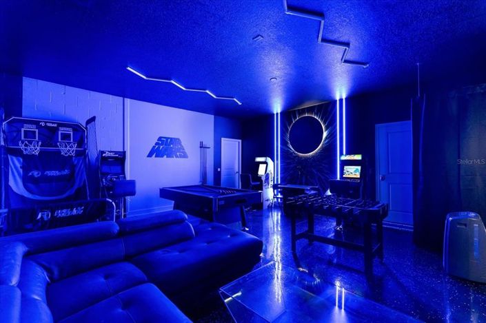 Image No.41-8 Bed Property for sale