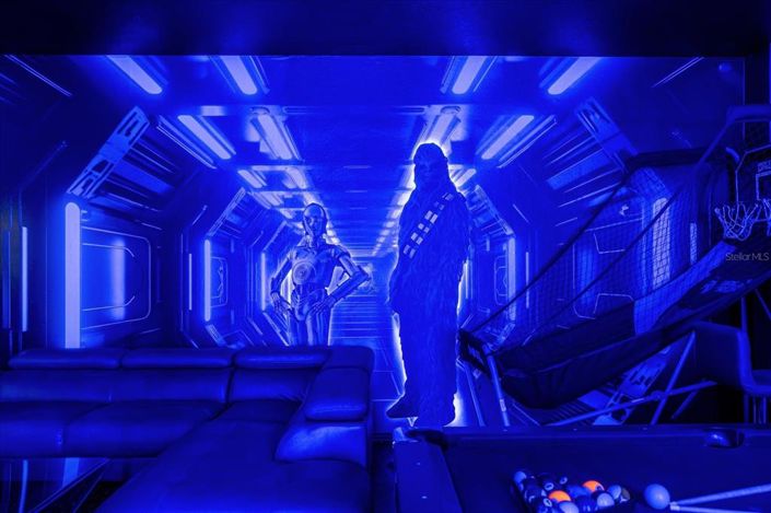 Image No.44-8 Bed Property for sale