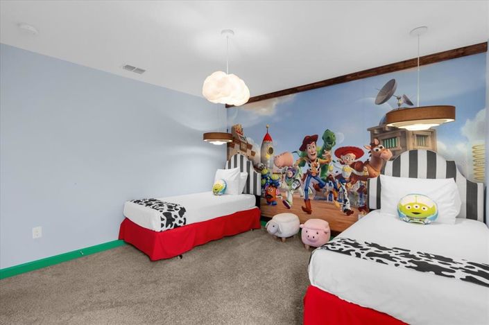 Image No.58-8 Bed Property for sale