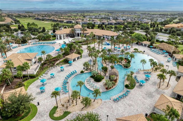 Image No.21-6 Bed Property for sale