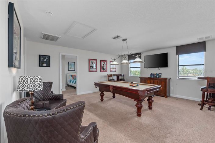 Image No.56-6 Bed Property for sale