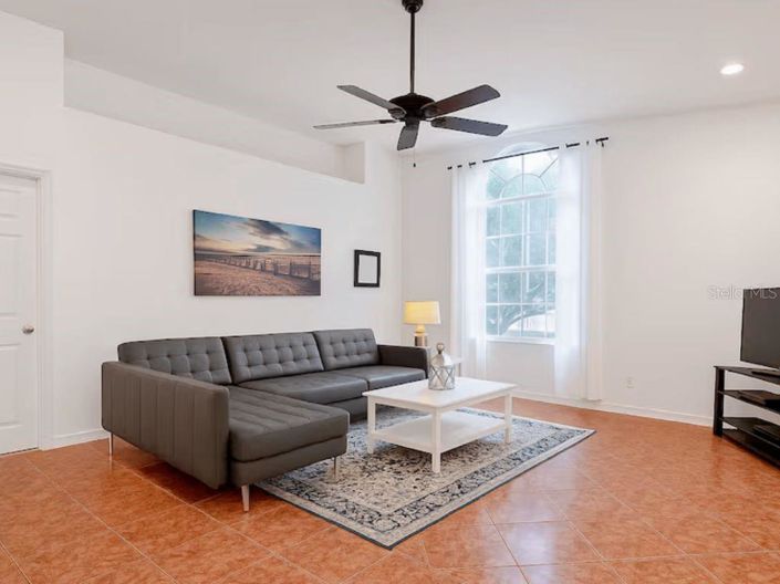 Image No.2-3 Bed Property for sale