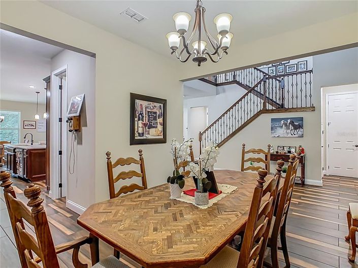 Image No.23-6 Bed Property for sale