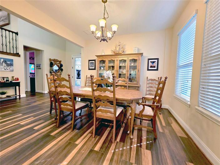 Image No.24-6 Bed Property for sale