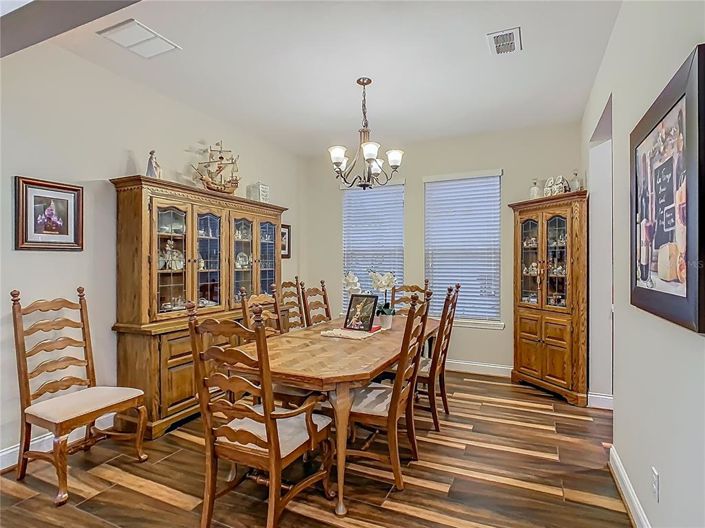 Image No.25-6 Bed Property for sale