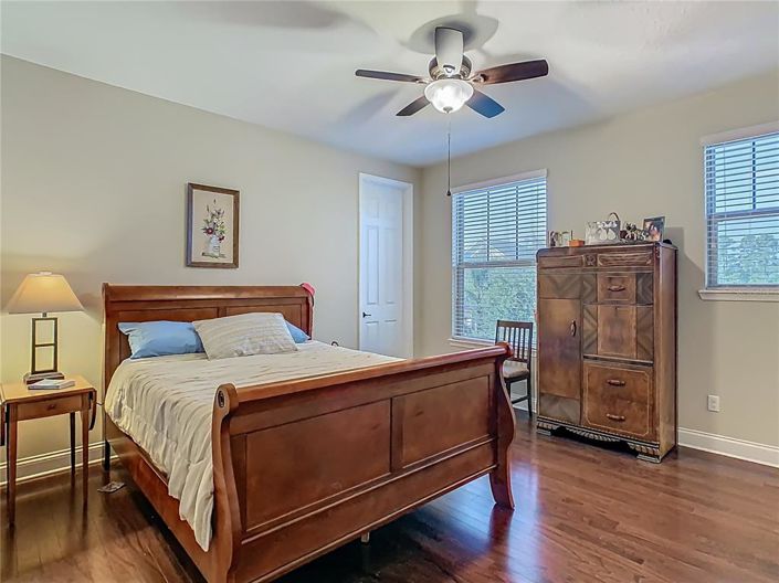 Image No.33-6 Bed Property for sale