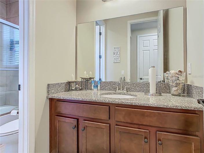 Image No.37-6 Bed Property for sale