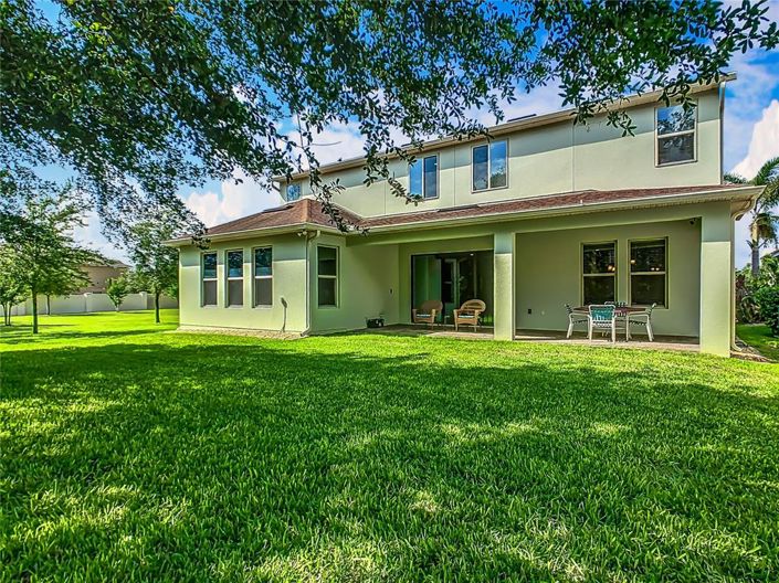 Image No.4-6 Bed Property for sale