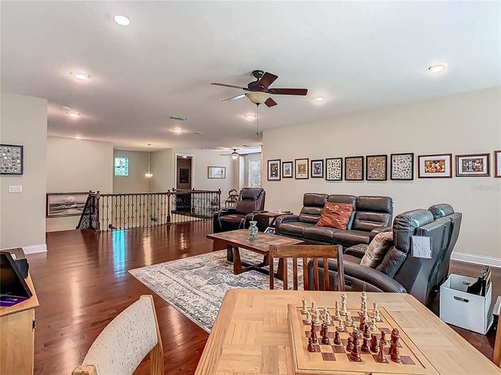 Image No.45-6 Bed Property for sale