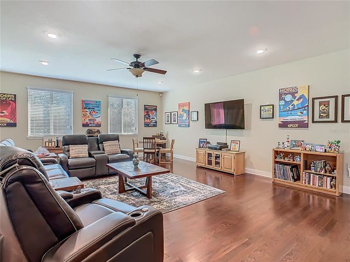 Image No.47-6 Bed Property for sale