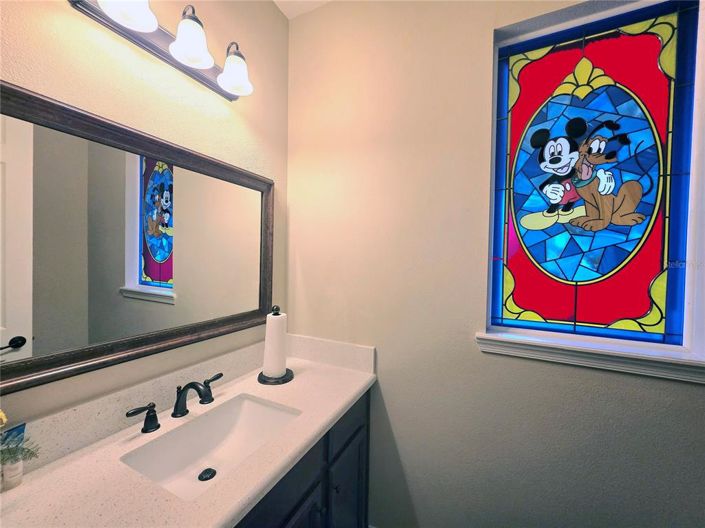 Image No.60-6 Bed Property for sale