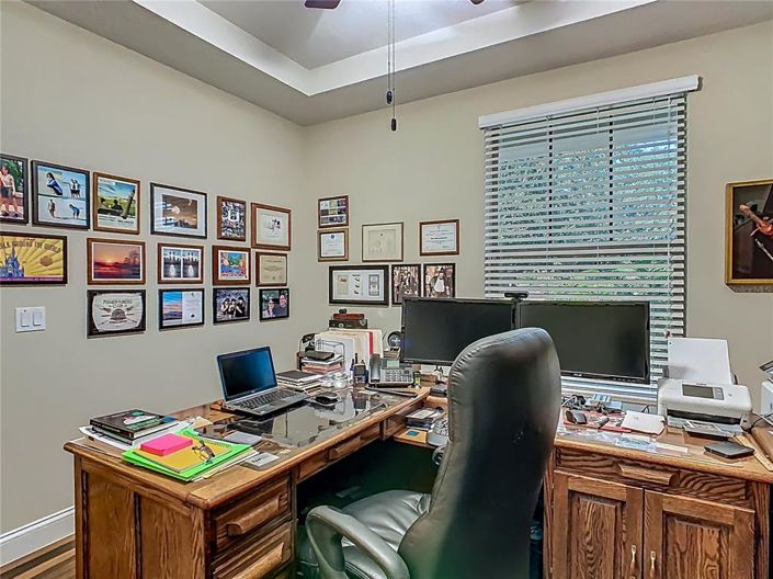 Image No.62-6 Bed Property for sale