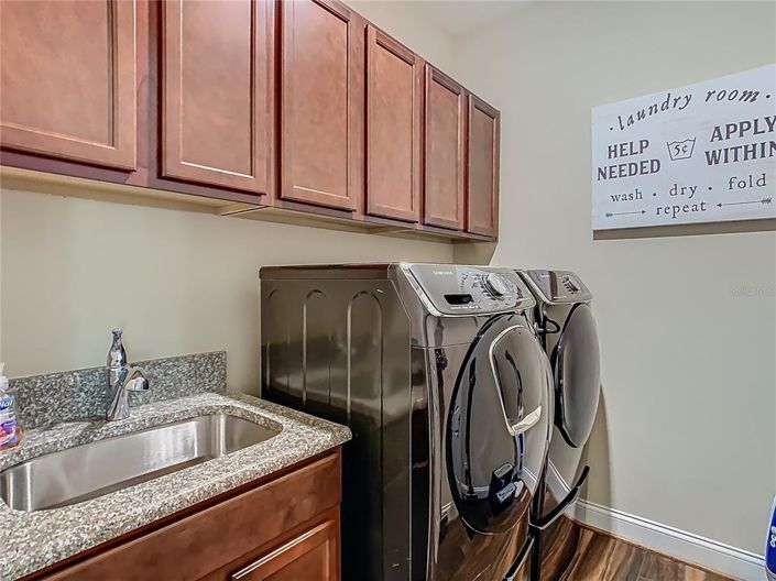 Image No.64-6 Bed Property for sale