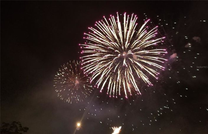 Image No.78-6 Bed Property for sale