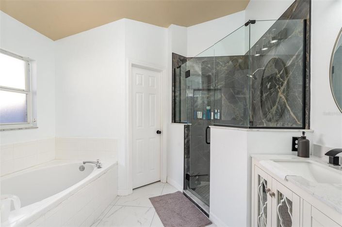 Image No.5-Propriété de 3 chambres à vendre à Kissimmee