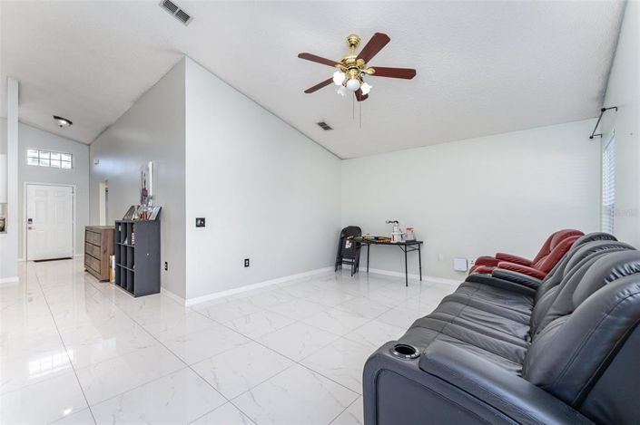 Image No.7-Propriété de 3 chambres à vendre à Kissimmee