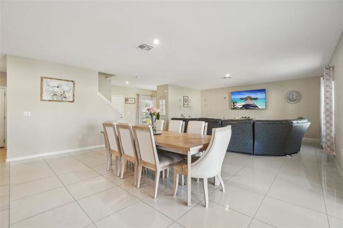 Image No.5-Propriété de 4 chambres à vendre à Kissimmee