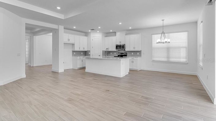 Image No.10-2 Bed Property for sale