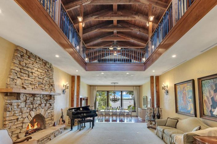 Image No.16-4 Bed Property for sale