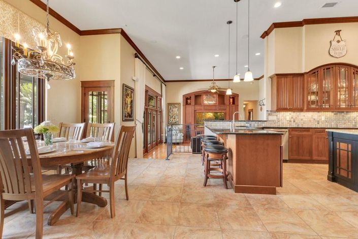 Image No.25-4 Bed Property for sale