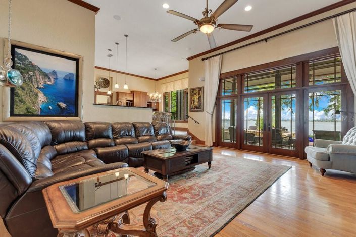 Image No.29-4 Bed Property for sale