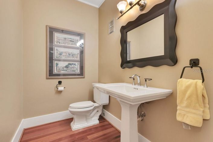 Image No.46-4 Bed Property for sale