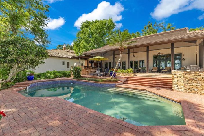 Image No.60-4 Bed Property for sale