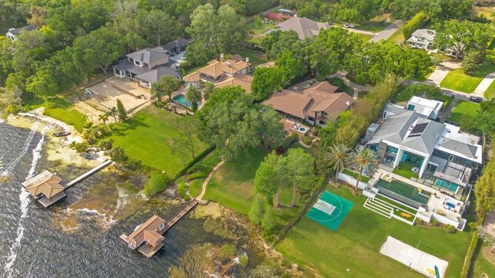 Image No.80-4 Bed Property for sale