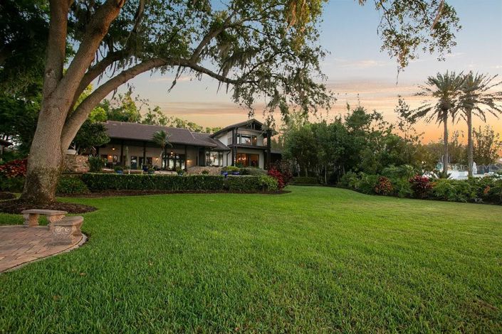 Image No.90-4 Bed Property for sale