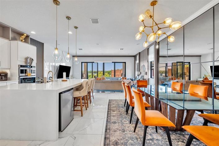 Image No.10-5 Bed Property for sale