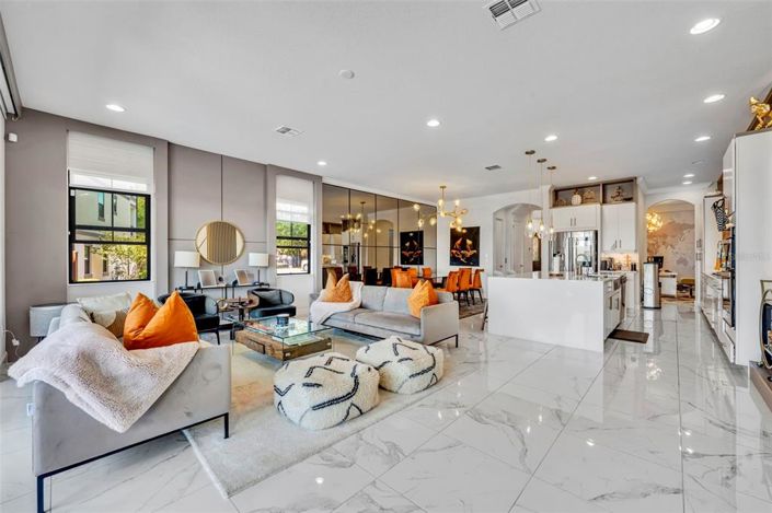 Image No.18-5 Bed Property for sale