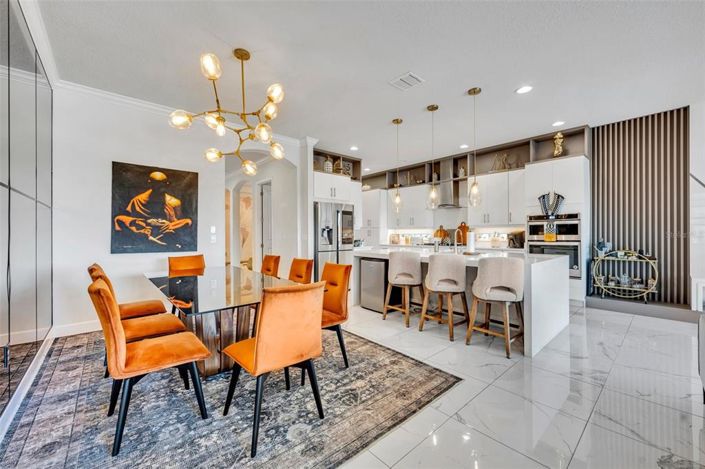 Image No.19-5 Bed Property for sale