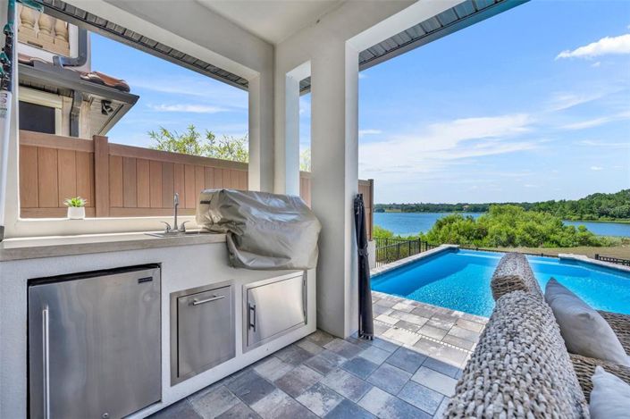 Image No.21-5 Bed Property for sale