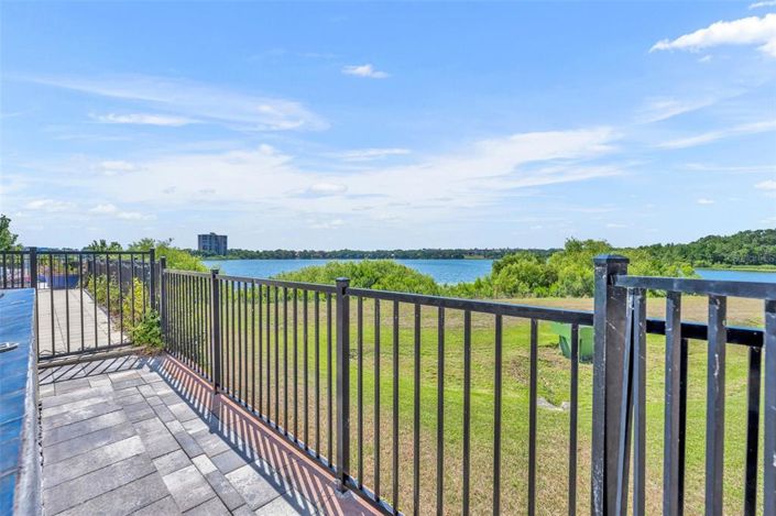 Image No.26-5 Bed Property for sale