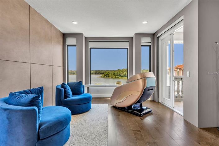 Image No.32-5 Bed Property for sale