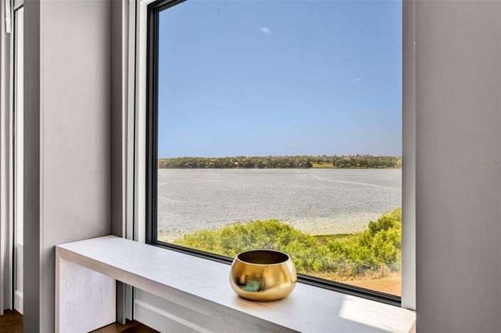 Image No.33-5 Bed Property for sale