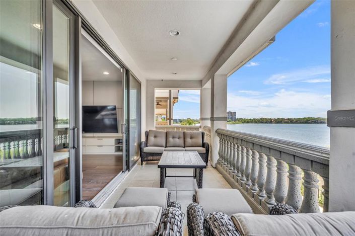 Image No.47-5 Bed Property for sale